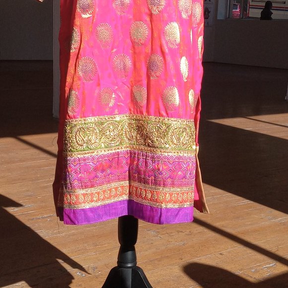 Bright and Bold Pink/orange/gold kurtas tunic top - Picture 6 of 13